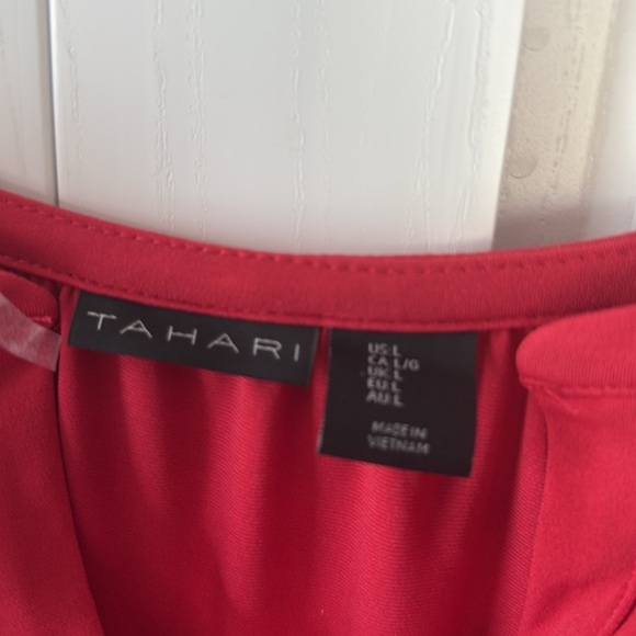 Tahari Women's Top Size Large - Picture 2 of 4